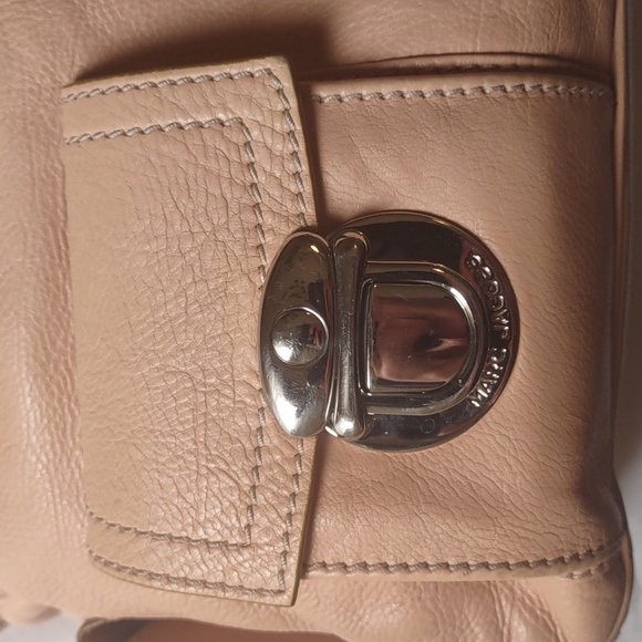 MARC JACOBS Multi-Pocket Peach Color Purse w/ Turquoise Interior - Picture 4 of 11